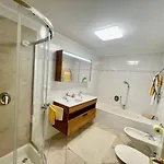 Astrid Schneeberger Apartman Fügen