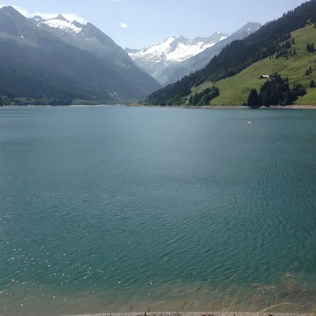 Astrid Schneeberger Lejlighed *