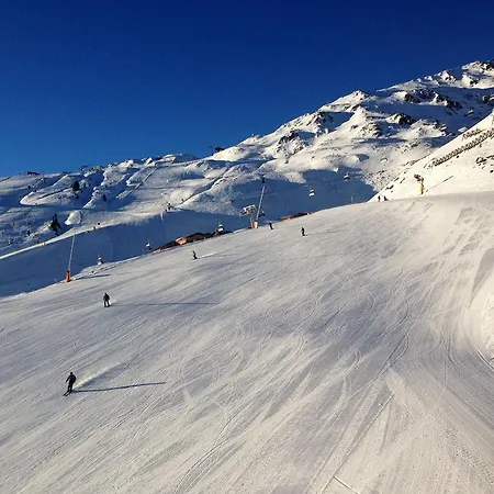 Astrid Schneeberger Appartement *